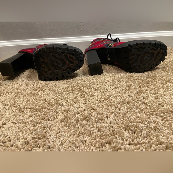 Gianni Bini Ambelynn Plaid Heeled Hiker Lug Sole Combat Bootie Lace Up Boot - Picture 9 of 15